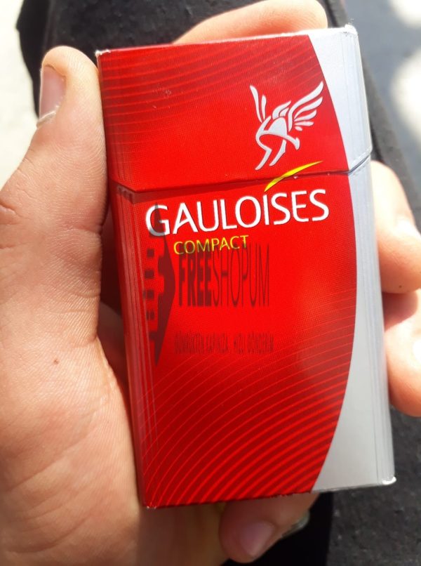 Gauloises Compact Red